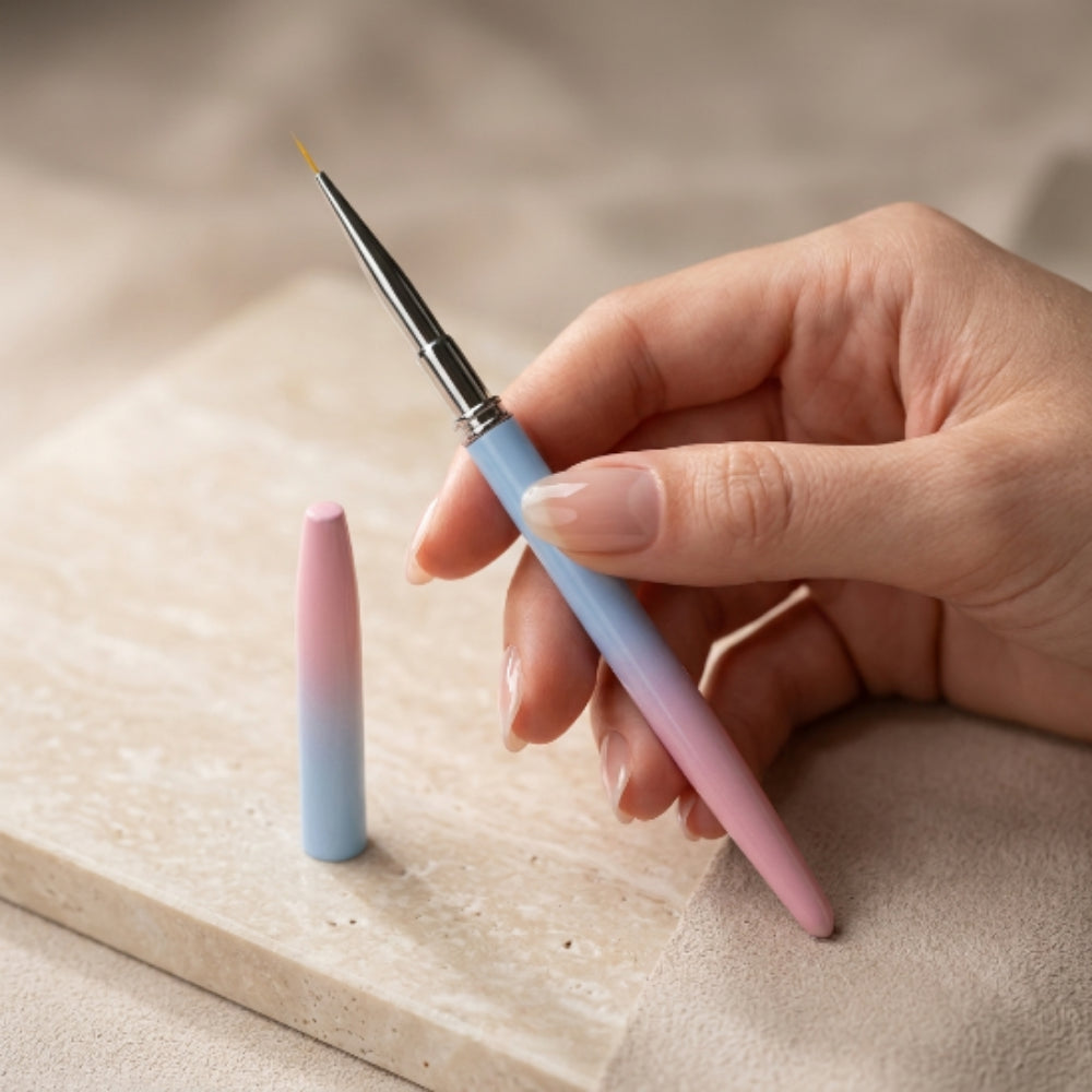 Pincel Liner No. 2 para Nail Art con Tapa Protectora Degradado Rosa y Azul | Punta Ultrafina para Decoración de Uñas |