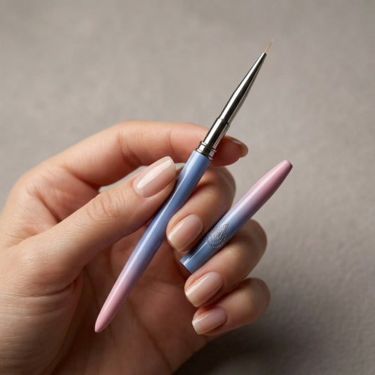 Pincel Liner No. 1 Profesional para Nail Art con Tapa Protectora Degradado Azul y Rosa | Punta Ultrafina para Decoración de